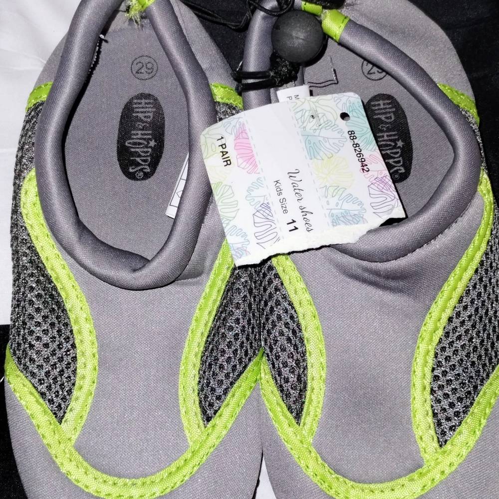 NWT Kids Water/ Swim Shoes Size 11 - Picture 4 of 4